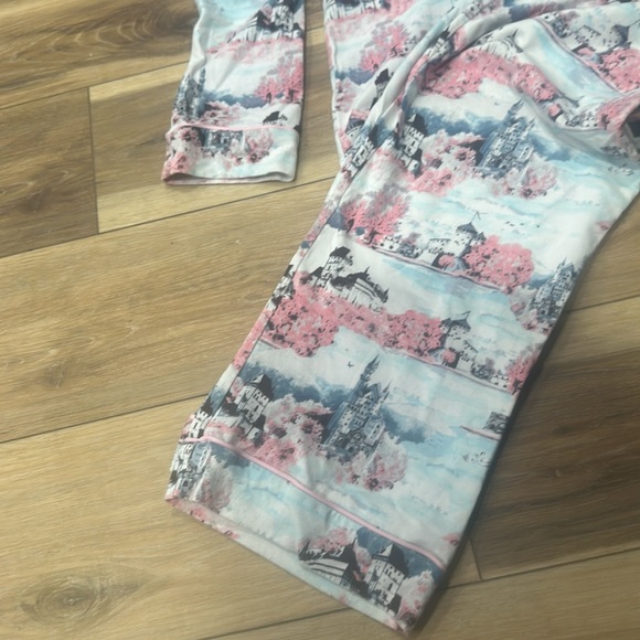 BedHead Bed Head Large Lg. Pajamas PJ’s Stretchy Castles Pink Blue EUC final - Picture 4 of 8